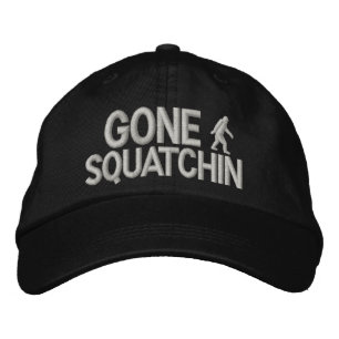 Gorra Bordada Logo de Gone Squatchin