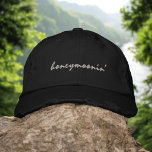 Gorra Bordada Luna de miel Luna de miel Luna de miel<br><div class="desc">Casquillo de luna de miel en luna de miel</div>