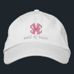 Gorra Bordada Mano de honor de boda personalizada Monograma gorr<br><div class="desc">Sorprenda a su dama de honor con esta genial gorra de béisbol que muestra su monograma de 3 letras y las palabras de honor debajo. La imagen de arriba es una tapa blanca con texto rosa, pero puede cambiar fácilmente el tapón y los colores del texto para que coincidan con...</div>