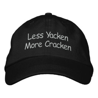 Gorra Bordada Menos Yacken Más Crackers