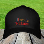 Gorra Bordada Moda de París y Francia / Patriotas de la bandera<br><div class="desc">Gorras bordados: Francia y París,  béisbol de moda con bandera francesa / sombreros de camioneros para los patriotas franceses - amor a mi país,  viajes,  vacaciones / hinchas deportivos</div>