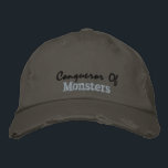 Gorra Bordada Monstruos citan Rústica de Vintage Gris Negro<br><div class="desc">Conquistador personalizado de monstruos,  bordados en negro y crema hilos de distrito angustiado Chino Twill,  gorra de béisbol. Un regalo de cumpleaños genial o idea de accesorio.</div>