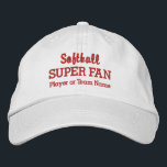 Gorra Bordada Nombre del jugador del equipo deportivo del Super<br><div class="desc">Apoya a su equipo o jugador favorito de softball con esta tapa SUPER FAN. Añade tu escuela secundaria, juventud, club, equipo universitario o nombre de jugador para crear un gorra único. (También se puede cambiar esto a cualquier otro deporte). Cambie fácilmente el texto y el color gorra para que coincidan...</div>
