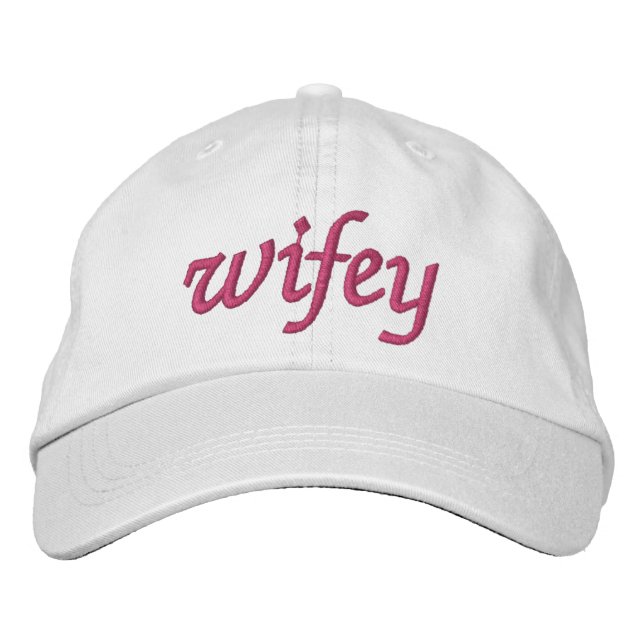 Gorra Bordada Novedad rosa Wifey (Anverso)