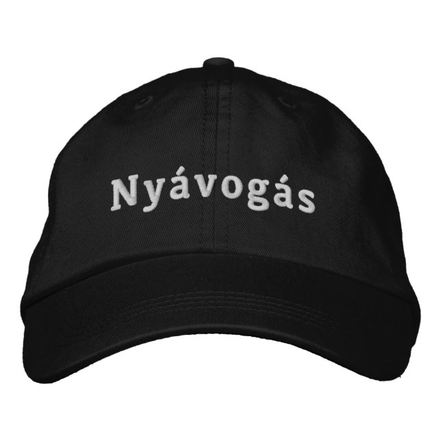 Gorra Bordada Nyávogás White Logo (Anverso)