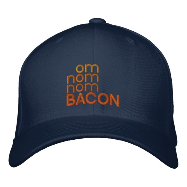 GORRA BORDADA OM NOM NOM BACON (Anverso)
