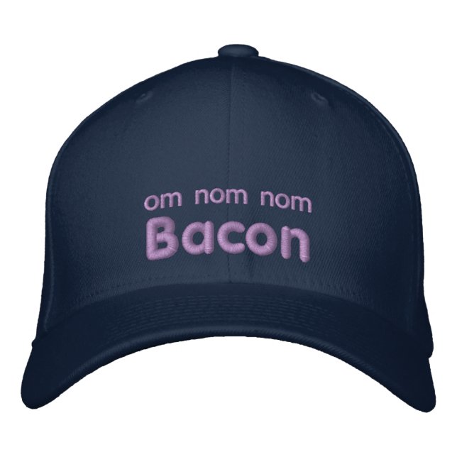 Gorra Bordada OM NOM NOM BACON Love (Anverso)