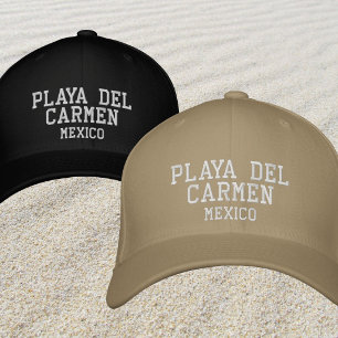 Gorra Bordada outfit de vacaciones en la playa de Playa del Carm