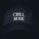 Gorra Bordada Personalizado de modo de chill Texto Relajado Vibe<br><div class="desc">Patérese con un estilo sin esfuerzo con la tapa bordada en "Modo de Chill". Este gorra con regulación marina aporta vigas relajadas y un toque personalizado a su aspecto cotidiano. Perfecto para días relajados o salidas informales,  es cómodo y fresco,  puesto en uno.</div>