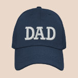Gorra Bordada Personalizado de tipografía moderna y simple de pa<br><div class="desc">Dad Simple Modern Typography Personalizado Embroidered Baseball Cap presenta el sencillo y moderno texto bordado "Dad". Perfecto como regalo para papá por el Día del Padre,  Navidades,  cumpleaños y más. Creado por Evco Studio www.zazzle.com/store/evcostudio</div>
