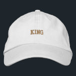 Gorra Bordada Personalizado King Modern Cotton-Gorra Con Eleganc<br><div class="desc">El texto "King" está bordado con letras en negrita en esta cápsula blanca de algodón,  lo que le da un aspecto moderno y elegante. La correa ajustable es perfecta para cualquier tamaño de cabeza y para el desgaste diario.</div>
