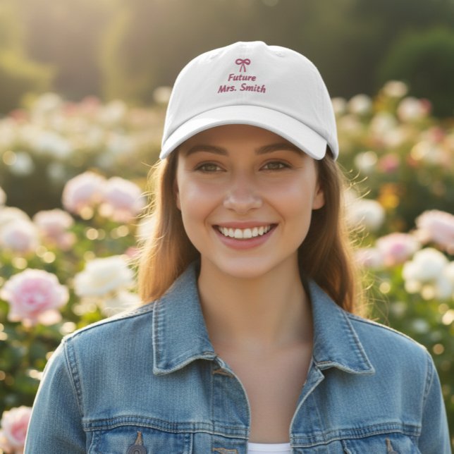 Gorra Bordada Personalized Bride Hat - Future Mrs Embroidery (Subido por el creador)