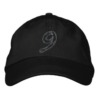 Gorra Bordada Punto de mano número 9