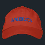 Gorra Bordada Rojo estadounidense<br><div class="desc">América está bordada en azul en esta gorra roja de béisbol unisex o en cualquier gorra de color que elija. Una forma perfecta de mostrar tu patriotismo el 4 de julio,  Día de la Conmemoración o cualquier ocasión.</div>