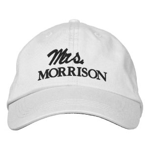 Gorra Bordada Sra. Apellido negro y blanco lindo