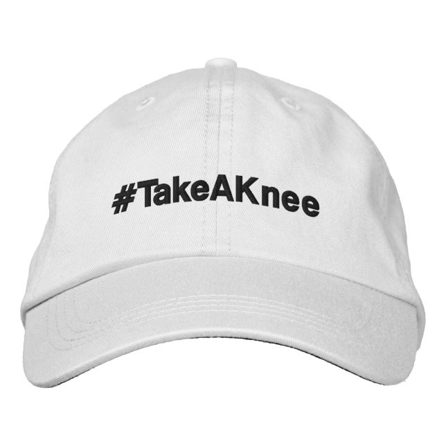 Gorra Bordada #TakeAKnee, protesta política pacífica (Anverso)