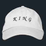 Gorra Bordada Texto KING Color blanco negro texto Asombroso<br><div class="desc">Texto KING Color blanco negro texto Asombroso Aspecto bordado Gorra de béisbol o Gorra. Un gorra bordado es un tipo de pañuelo que ha sido adornado con diseños decorativos o patrones usando aguja e hilo. Un gorra bordado es un accesorio elegante y llamativo que combina funciones y moda. Este Gorra/Cap...</div>