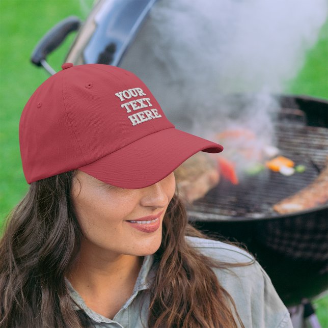 Gorra Bordada Texto rojo Personalizado blanco (Subido por el creador)