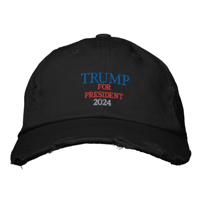 GORRA BORDADA TRUMP POR PRESIDENTE 2024 ENFRENTA A CHINO CAP (Anverso)