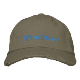 Gorra Bordada Un día más