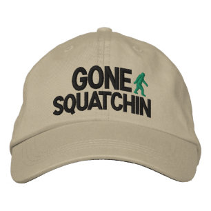 Gorra Bordada Versión de Gone Squatchin Deluxe