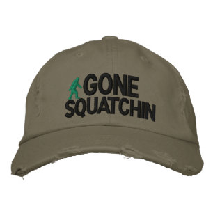 Gorra Bordada Versión de Gone Squatchin Deluxe