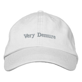 Gorra Bordada Vey Demure Baseball Cap