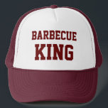 Gorra de Barbecue King Funny<br><div class="desc">El sombrero de camionero divertido de Barbecue King. Haga clic en el Personalizar para cambiar el tamaño del tipo de letra, el estilo y el color. Si tiene alguna pregunta o petición, por favor contáctame. Esta imagen puede estar disponible en muchos productos de mi galería. Por favor visite Smilin' Eyes...</div>