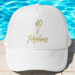 Gorra De Camionero 40.º Relieve metalizado dorado de cumpleaños y som<br><div class="desc">Sombrero de Camionero de Cumpleaños 40 Faux Gold y White para Ella.</div>