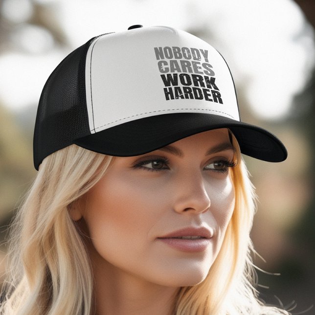 Gorra De Camionero A nadie le importa el trabajo más duro entrenamien (Stay motivated with the "Nobody Cares, Work Harder" trucker hat, a bold statement of determination.)