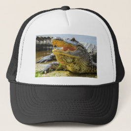 Gorra De Camionero Alligator. Face to face