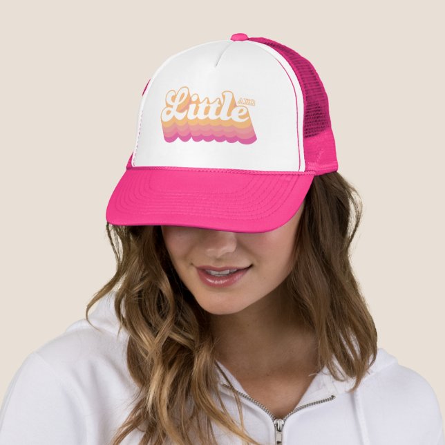 Gorra De Camionero Alpha Chi Omega | Hermana menor (In situ)