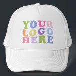 Gorra De Camionero Añadir tu logotipo, sin mínimo, logotipo promocion<br><div class="desc">Personalice fácilmente este gorra promocional de alta calidad con el logotipo de su propia empresa y el texto personalizado. Simplemente elimine el texto si sólo necesita un logotipo. ¡No hay tarifa mínima ni de instalación! Disponible en muchos colores. Los Gorras de logotipos son una forma fácil y eficaz de crear...</div>