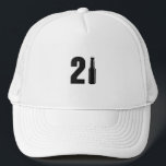Gorra De Camionero Apenas cumpleaños dado vuelta de la botella de<br><div class="desc">¿Apenas 21 dados vuelta?  ¿Alguien que usted sabe tiene un 21ro cumpleaños el subir?  ¡Deje el mundo saber su nuevos consumición y alcohol legales adultos de las prioridades…!  ¡Beba por favor responsable en su cumpleaños… y para la vida!</div>