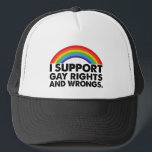 Gorra De Camionero Apoyo los derechos de los homosexuales y los homos<br><div class="desc">lgbtq,  orgullo,  lgbtq,  queer,  orgullo gay,  bisexual,  arcoiris,  trans,  transgénero,  lesbiana</div>