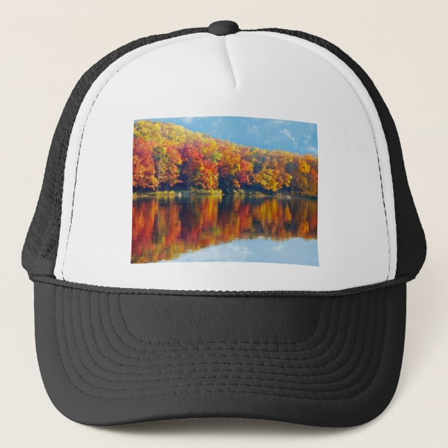 Gorra De Camionero Autumn Lake (Anverso)