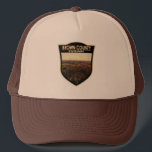 Gorra De Camionero Badge Indiana del Parque Estatal del Condado de Br<br><div class="desc">Obra de arte del Parque Estatal del Condado de Brown en un diseño de estilo insignia. El parque es, con diferencia, el más grande de los 24 parques estatales de Indiana, y ocupa una superficie de 6.000 hectáreas, lo que lo convierte en uno de los parques estatales más grandes de...</div>