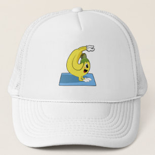 Gorra De Camionero Banana en yoga en alfombra de yoga