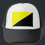 Gorra De Camionero Bandera Anarchocapitalista<br><div class="desc">Bandera de Ancla,  Capitalista Anarquio,  Capitalismo Anarquista,  Anarquista,  Anarquismo,  Libertario,  Libertario,  Libertario,  Libertad,  Anarquo-Capitalista,  Anarquocapitalista,  Anarquo-Capitalismo,  Anarquocapitalismo; Voluntario,  voluntario,  amarillo,  negro,  oro</div>