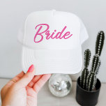 Gorra De Camionero BARB Malibu rosa Muñeca temática novia Bachelorett<br><div class="desc">Este camionero de soltera casera con un tipo de letra inspirado en las muñecas de Malibu es un regalo perfecto para un grupo de fin de semana de soltera. Parar con la opción "babe" para un aspecto cohesivo. ¡💜 COLORES SON EDITABLES! Haga clic en 'editar diseño' para cambiar los colores....</div>