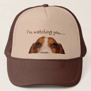 Gorra De Camionero Basset Hound que mira a escondidas adentro