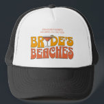 Gorra De Camionero Beach Bachelorette Party Groovy Bride's Beach<br><div class="desc">Disfrute de su próxima fiesta de soltera con esta impresionante fiesta de soltera de playa personalizada. Ya sea que esté celebrando un viaje en barca, unas vacaciones en chica o unas vacaciones con los mejores amigos, esta mercadería de una fiesta de soltera en la playa personalizado es el lugar perfecto...</div>