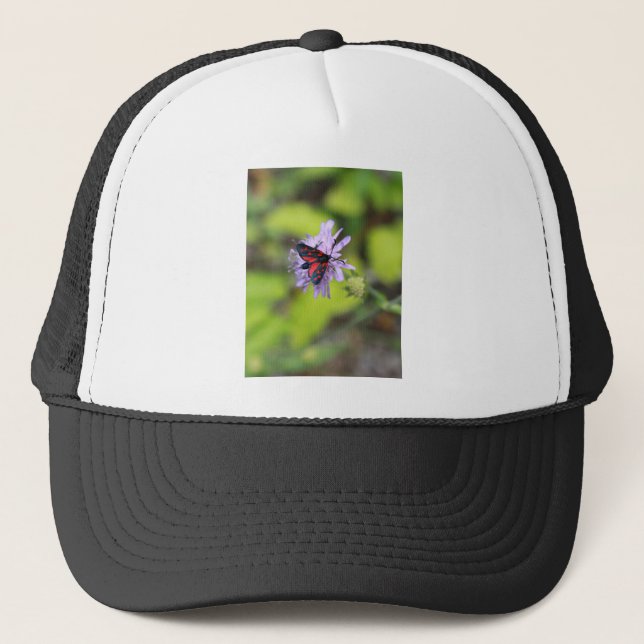 Gorra De Camionero Beautiful Moth (Anverso)