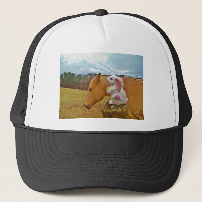 Gorra De Camionero Caballo amarillo, conejo de primavera (Anverso)