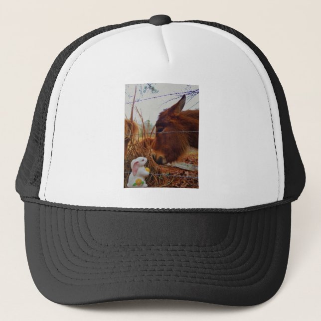 Gorra De Camionero Caballo marrón en miniatura y conejo de Pascua (Anverso)