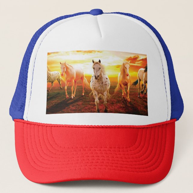 Gorra De Camionero Caballos al atardecer lanzando almohada (Anverso)