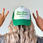 Gorra De Camionero Citrus verde limón ahorra agua, marcas de bebidas<br><div class="desc">Este divertido y colorido diseño retro cuenta con un tema verde de cal brillante y cítricos.</div>