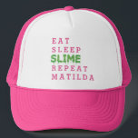 Gorra De Camionero Coma, duerma, limo, repita gooey<br><div class="desc">Coma, duerma, limo, repetición, el regalo perfecto para el amante del limo en su vida. Ideal para los chicas, los muchachos y los tweenes. Si sus niños están siempre en la caza para el pegamento, el purpurina y el activador para el limo que hacía las fuentes esto podrían ser el...</div>