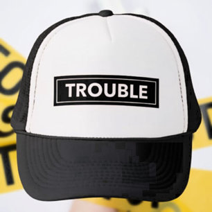 GORRA DE CAMIONERO CON TEXTO NEGRITA PROBLEMAS