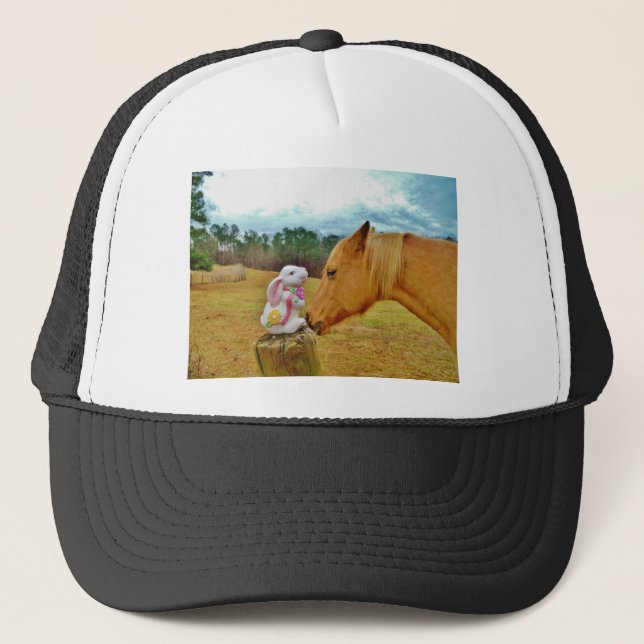 Gorra De Camionero Conejo blanco y caballo amarillo (Anverso)